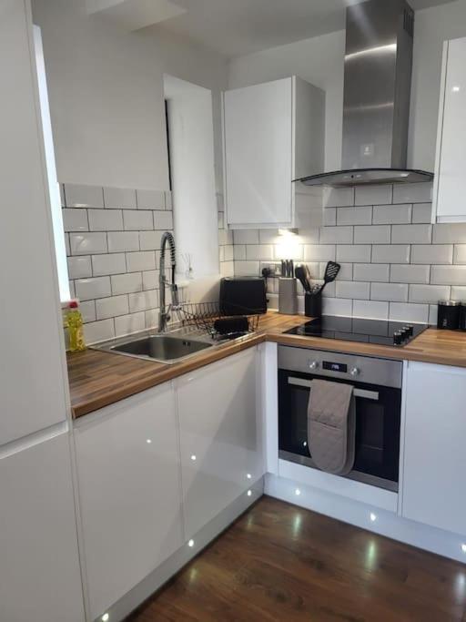 Modern Apartment Nottingham Extérieur photo